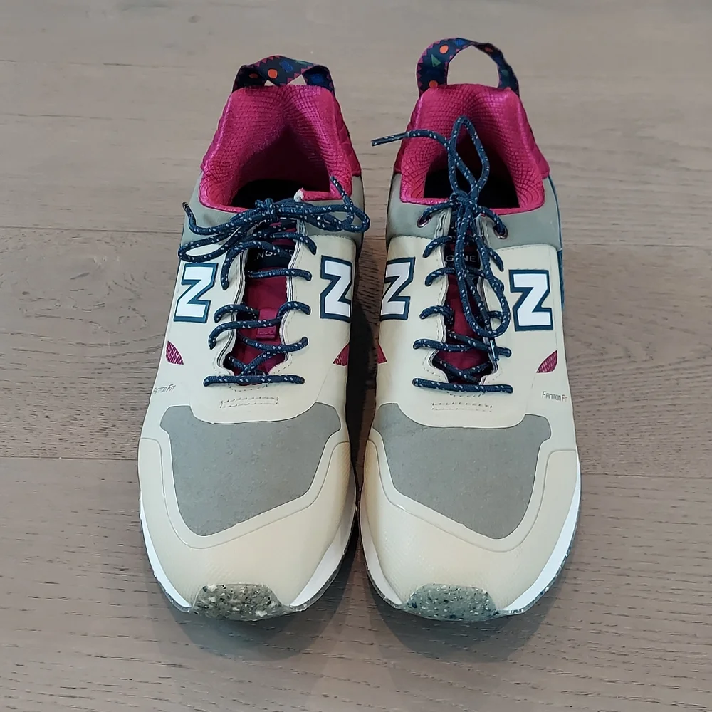 NWOT New Balance Trailbuster Sneakers - Size 13